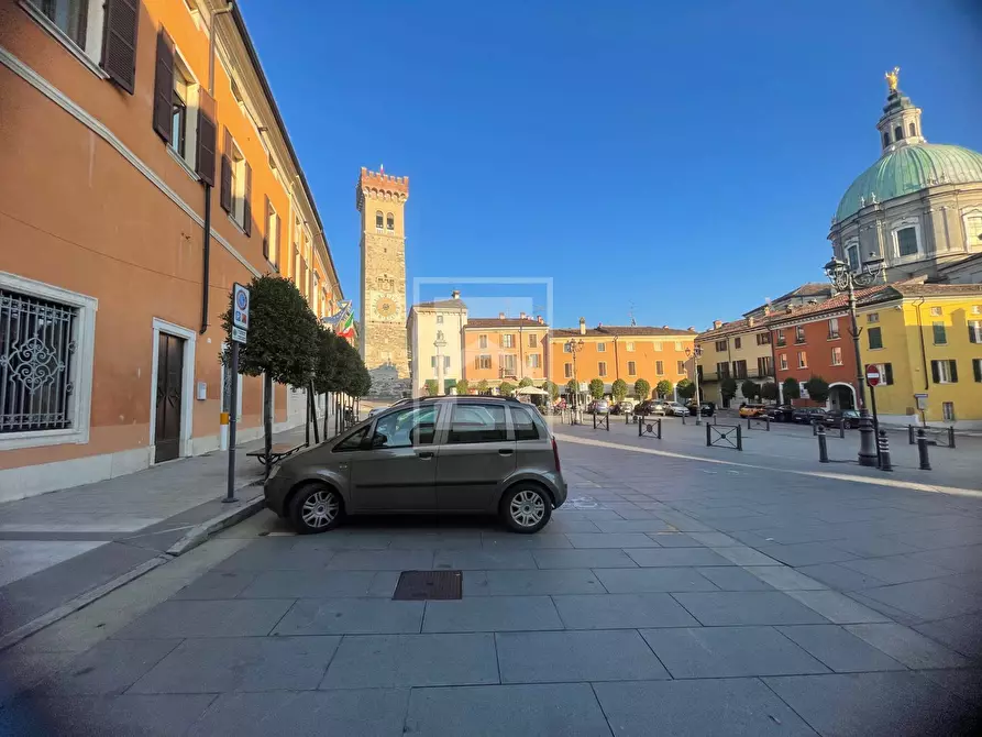 Immagine 15 di Villa in vendita  in Via Repubblica a Lonato del Garda