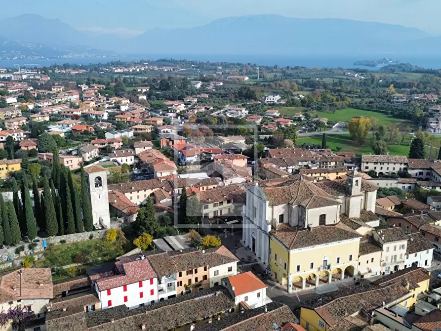 Immagine 1 di Rustico / casale in vendita  in via garibaldi a San Felice Del Benaco