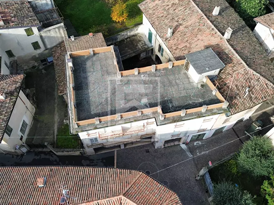 Immagine 10 di Rustico / casale in vendita  in via garibaldi a San Felice Del Benaco