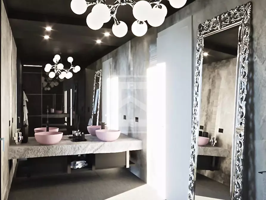 Immagine 17 di Villa in vendita  in Via Montonale a Desenzano Del Garda