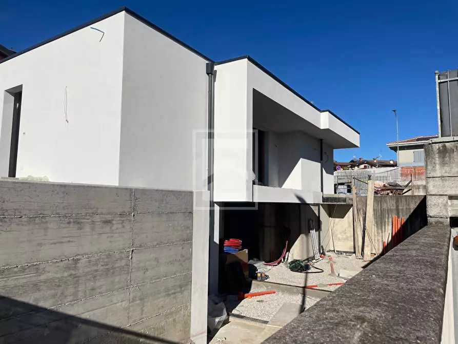 Immagine 10 di Villa in vendita  in Via Montonale a Desenzano Del Garda