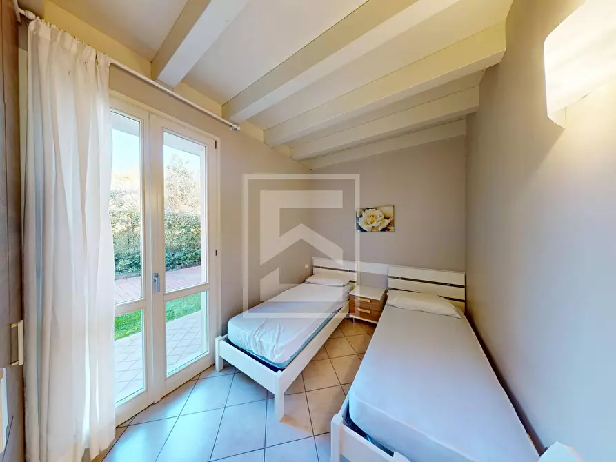 Immagine 14 di Appartamento in vendita  in Via Pascoli a Manerba Del Garda