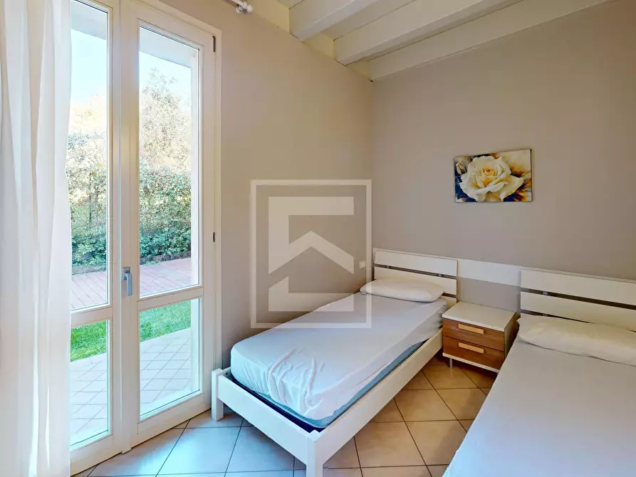 Immagine 16 di Appartamento in vendita  in Via Pascoli a Manerba Del Garda