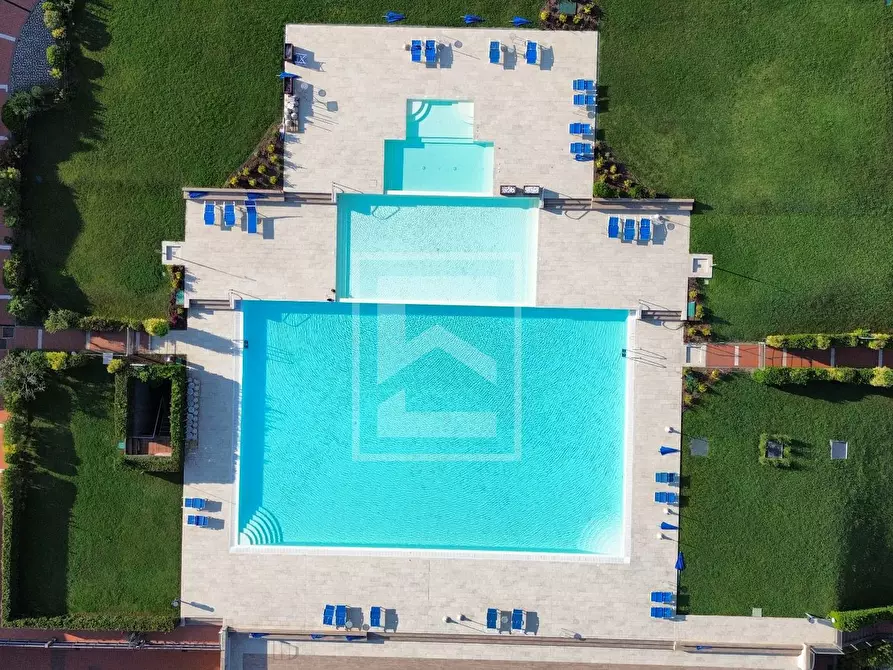 Immagine 20 di Appartamento in vendita  in Via Pascoli a Manerba Del Garda