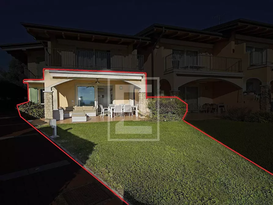 Immagine 2 di Appartamento in vendita  in Via Pascoli a Manerba Del Garda