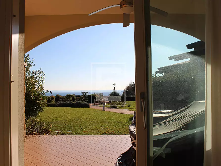 Immagine 4 di Appartamento in vendita  in Via Pascoli a Manerba Del Garda