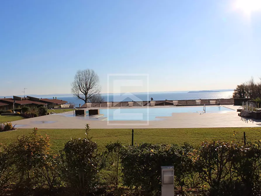 Immagine 7 di Appartamento in vendita  in Via Pascoli a Manerba Del Garda