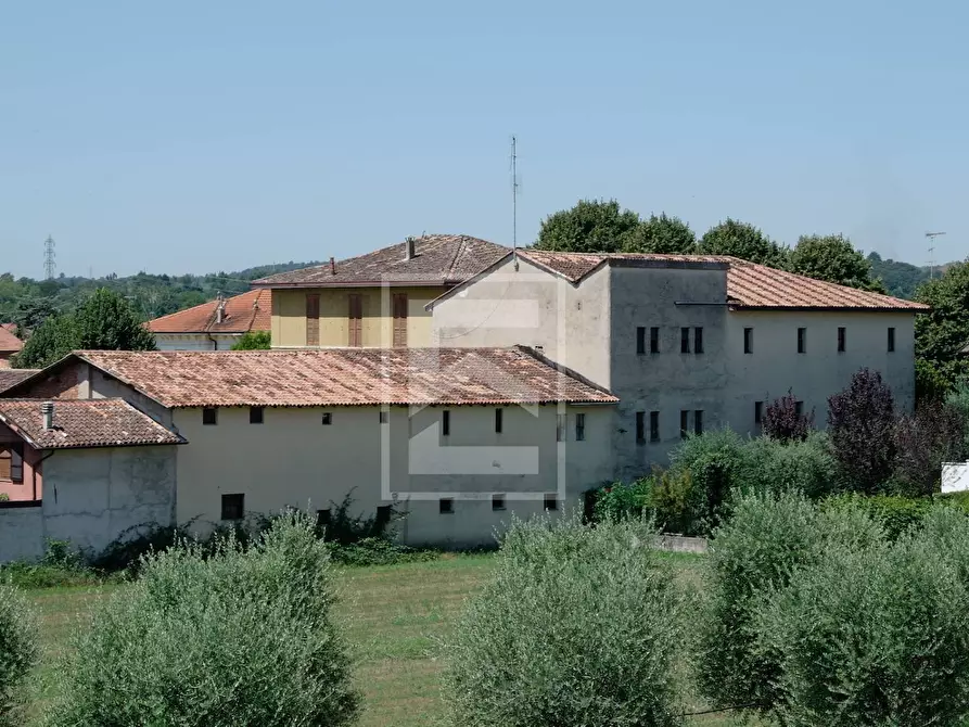 Immagine 1 di Rustico / casale in vendita  a Desenzano Del Garda