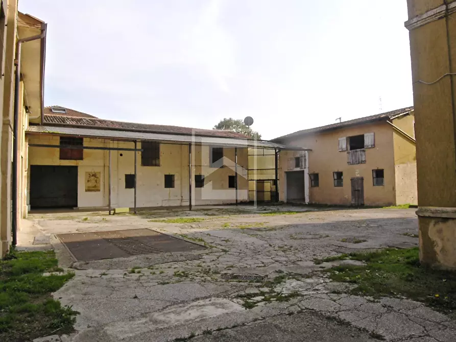 Immagine 5 di Rustico / casale in vendita  in Localita' Conta a Desenzano Del Garda