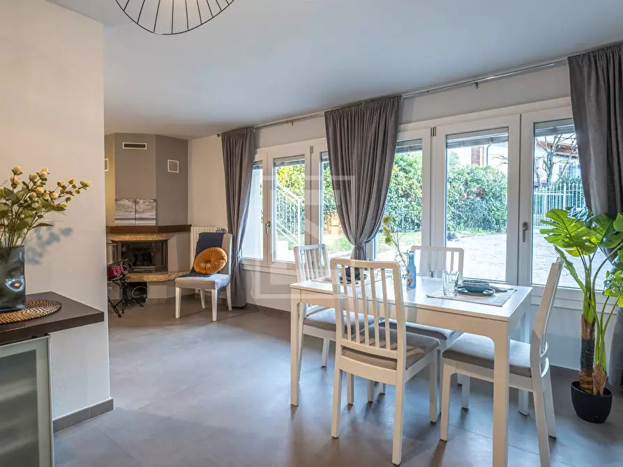 Immagine 29 di Villa in vendita  in VIA ENRICO FERMI a Soiano Del Lago