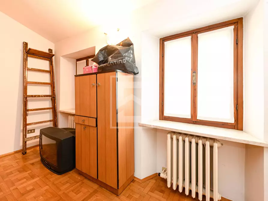 Immagine 23 di Casa semindipendente in vendita  in via marconi a Monzambano