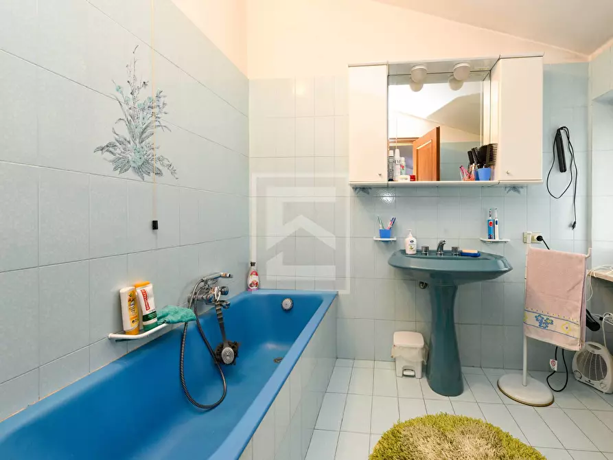 Immagine 24 di Casa semindipendente in vendita  in via marconi a Monzambano