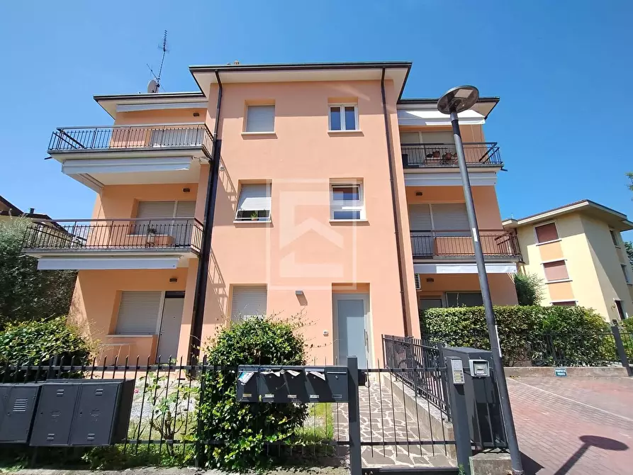 Immagine 3 di Appartamento in vendita  in Via Sorelle Agazzi a Salò