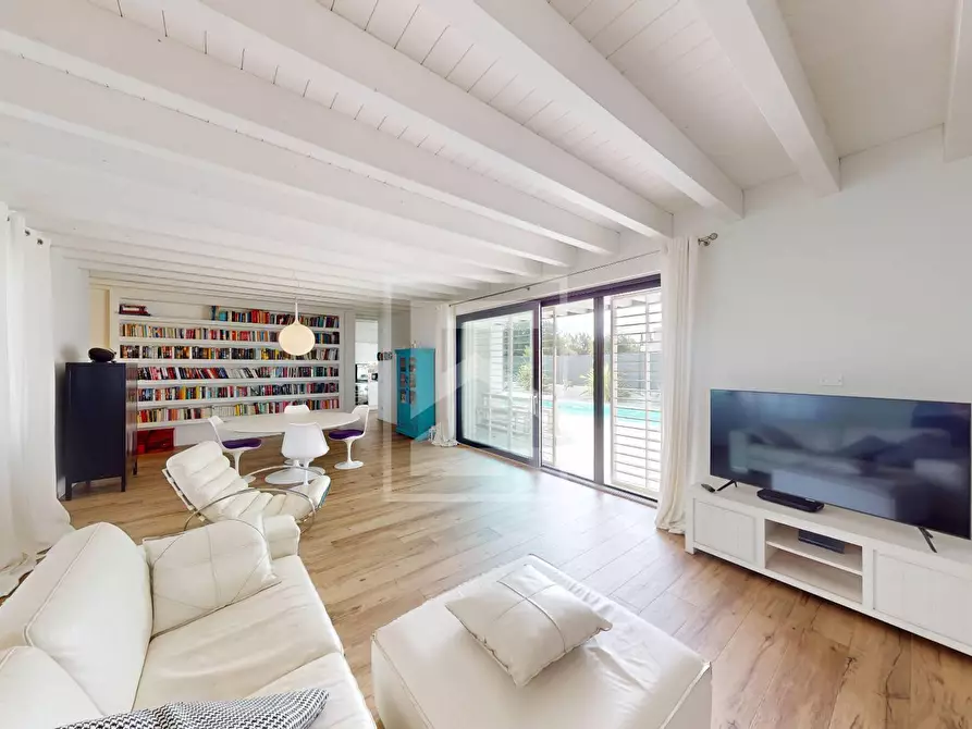 Immagine 3 di Villa in vendita  in via Pralongo a Padenghe Sul Garda