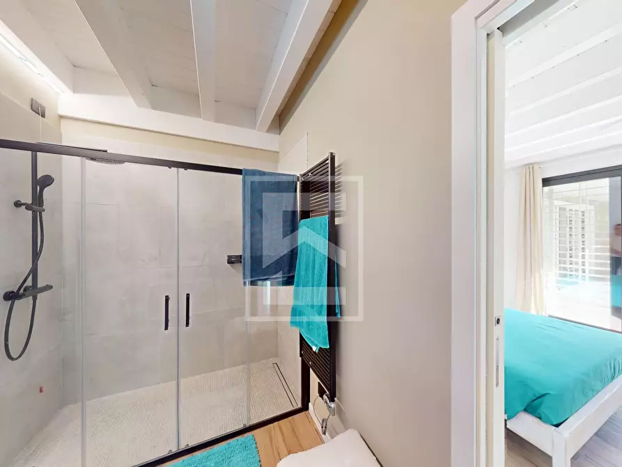 Immagine 29 di Villa in vendita  in via Pralongo a Padenghe Sul Garda