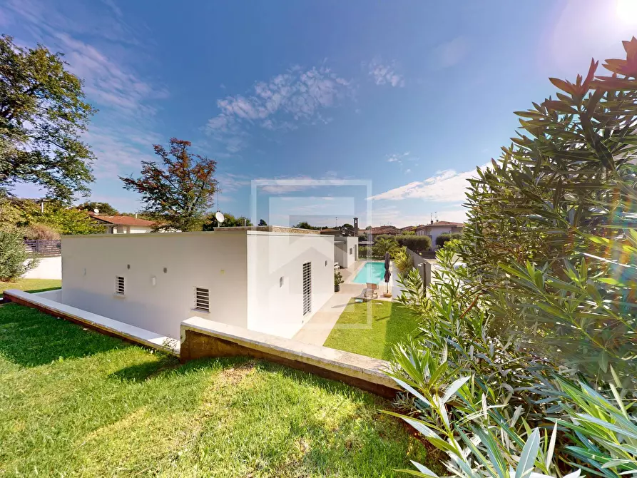 Immagine 22 di Villa in vendita  in via Pralongo a Padenghe Sul Garda