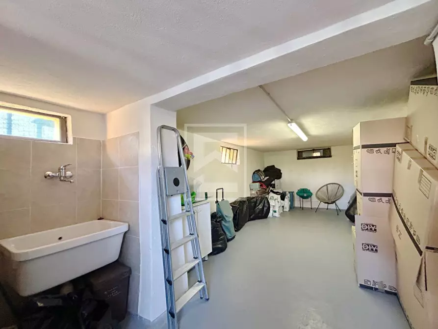 Immagine 27 di Villa in vendita  in via Ponale a Desenzano Del Garda