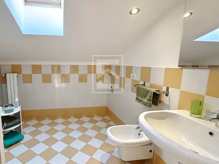 Immagine 22 di Villa in vendita  in via Ponale a Desenzano Del Garda