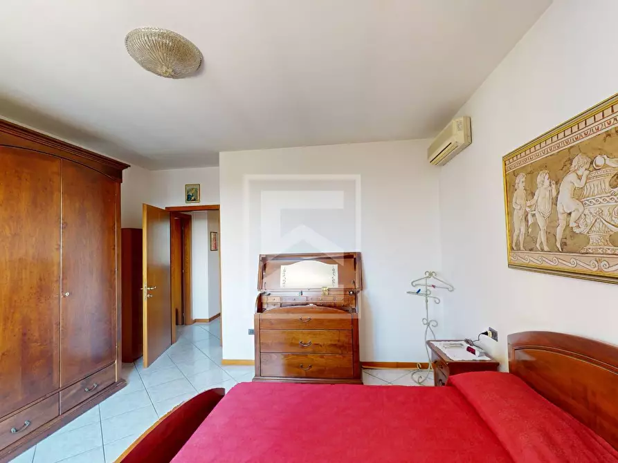 Immagine 25 di Villa in vendita  in Via Montegrappa a Lonato del Garda