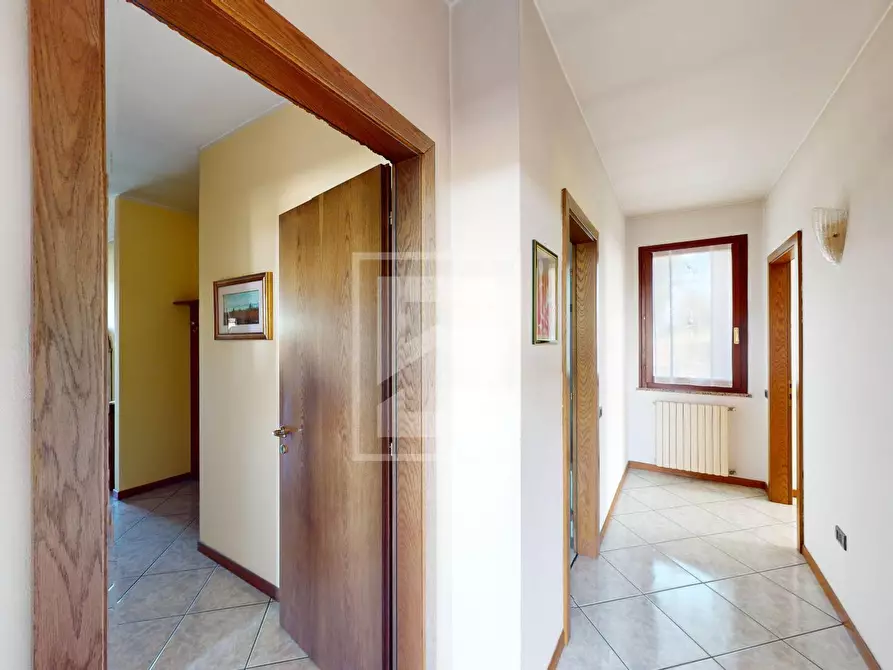 Immagine 23 di Villa in vendita  in Via Montegrappa a Lonato del Garda