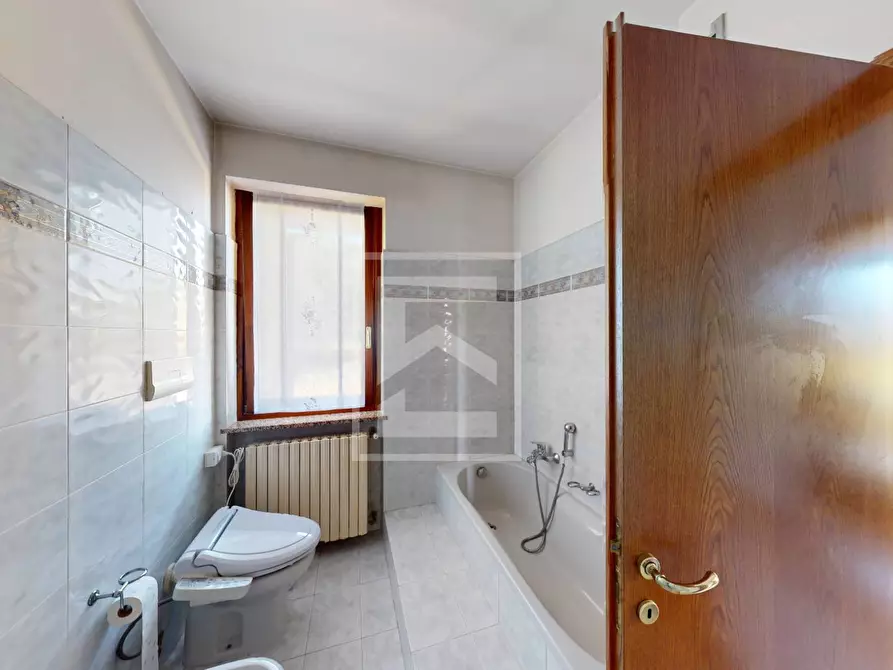 Immagine 29 di Villa in vendita  in Via Montegrappa a Lonato del Garda