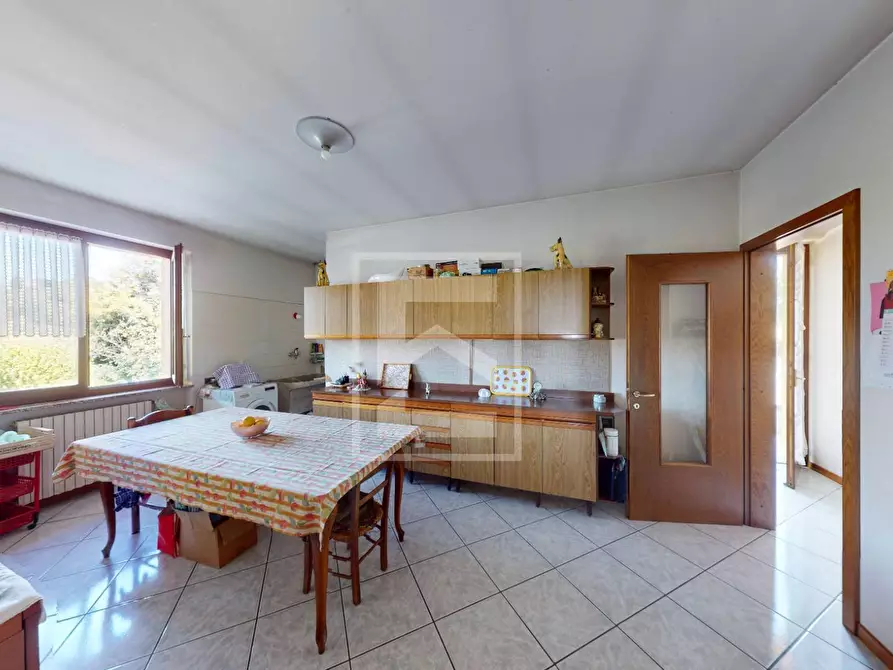 Immagine 21 di Villa in vendita  in Via Montegrappa a Lonato del Garda