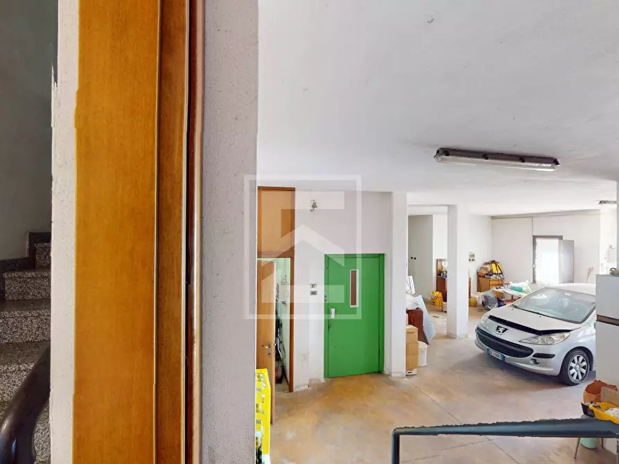 Immagine 30 di Villa in vendita  in Via Montegrappa a Lonato del Garda