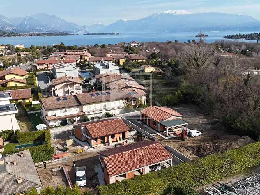 Immagine 20 di Villa in vendita  in via repubblica a Manerba Del Garda