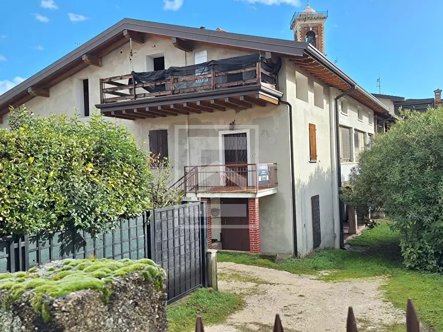 Immagine 2 di Casa semindipendente in vendita  in Via Provinciale a Puegnago Sul Garda