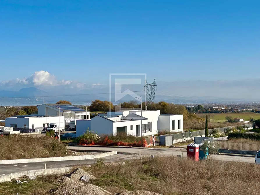 Immagine 5 di Casa bifamiliare in vendita  in Via Lavagnone a Desenzano Del Garda