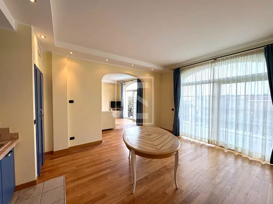 Immagine 1 di Appartamento in affitto  in via G D' Annunzio a Toscolano-Maderno