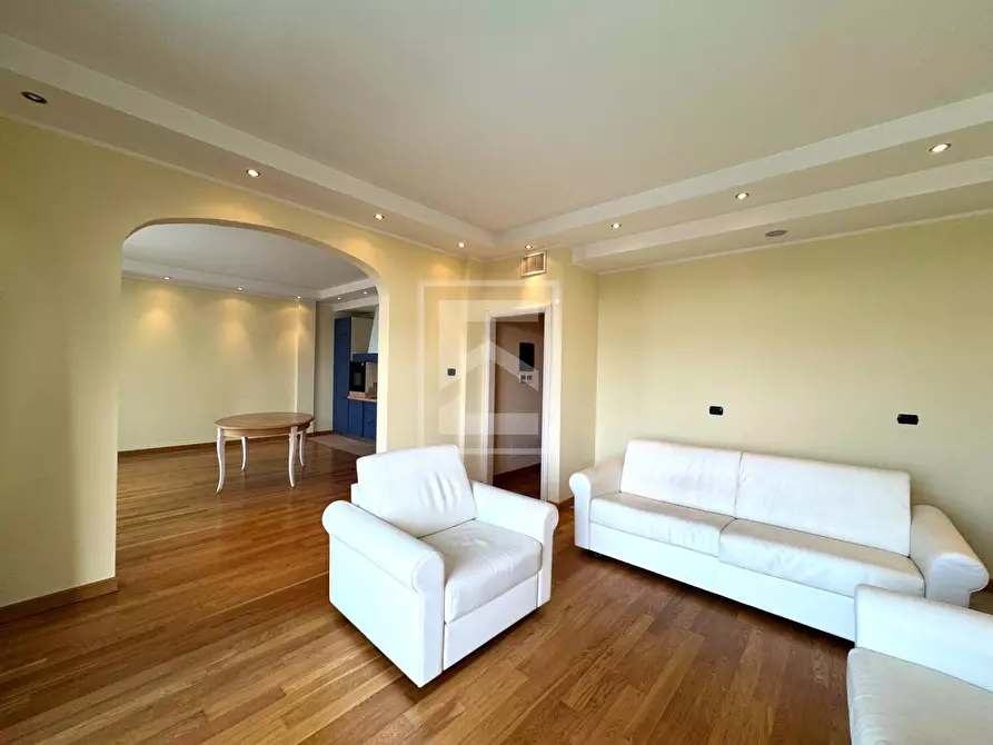 Immagine 4 di Appartamento in affitto  in via G D' Annunzio a Toscolano-Maderno