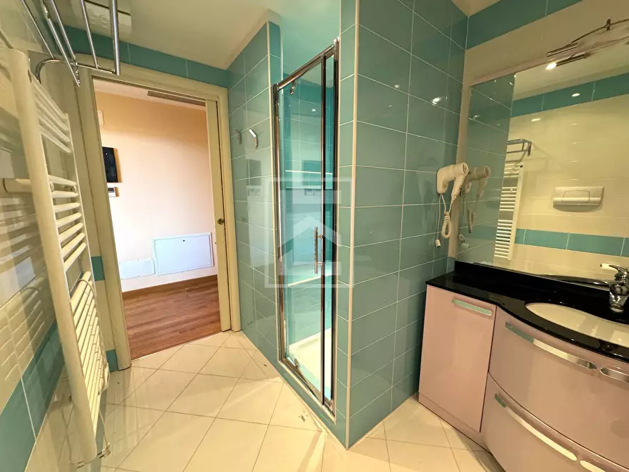 Immagine 7 di Appartamento in affitto  in via G D' Annunzio a Toscolano-Maderno