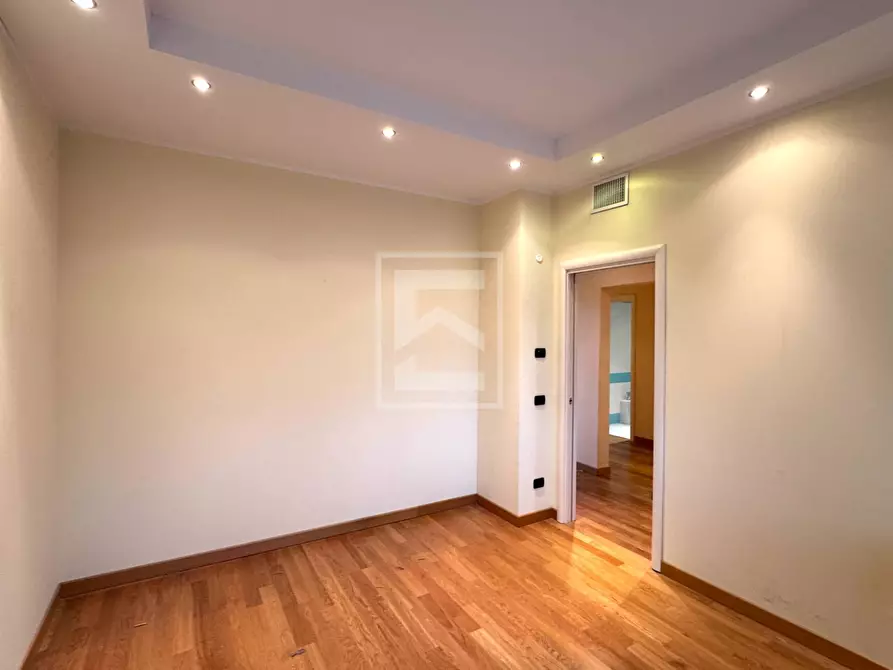 Immagine 11 di Appartamento in affitto  in via G D' Annunzio a Toscolano-Maderno