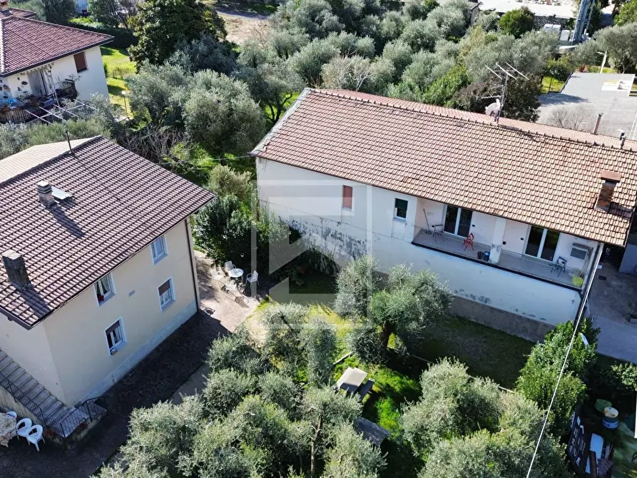 Immagine 30 di Appartamento in vendita  in via statale a Toscolano-Maderno