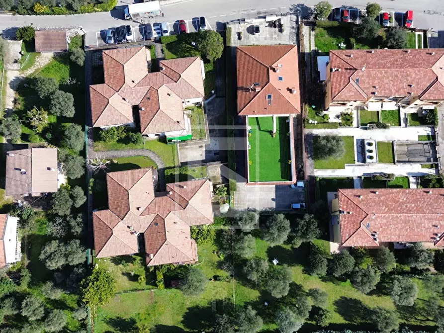 Immagine 5 di Appartamento in vendita  in via statale a Toscolano-Maderno