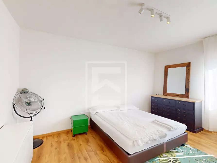 Immagine 7 di Appartamento in vendita  in via statale a Toscolano-Maderno