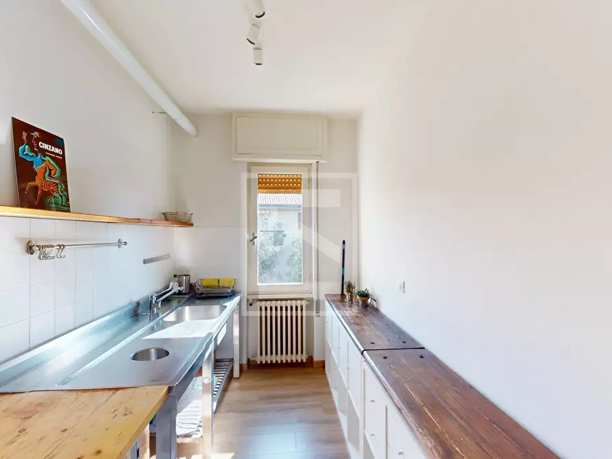 Immagine 9 di Appartamento in vendita  in via statale a Toscolano-Maderno