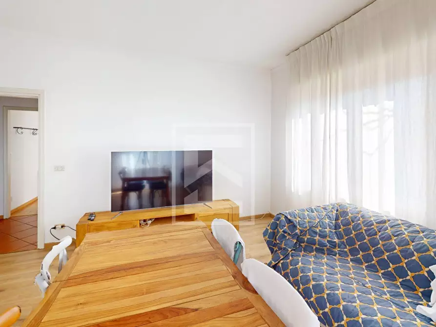 Immagine 14 di Appartamento in vendita  in via statale a Toscolano-Maderno