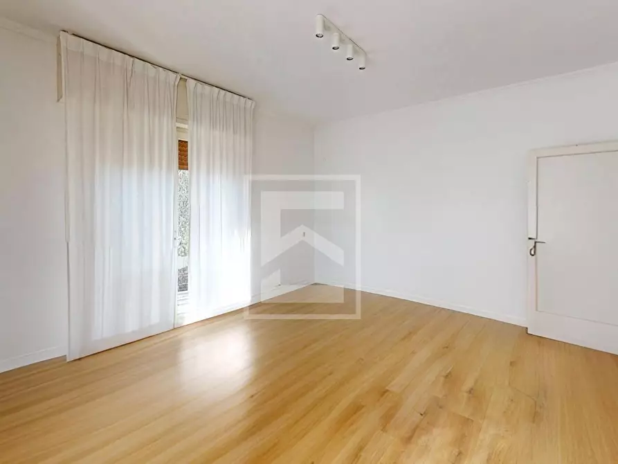 Immagine 21 di Appartamento in vendita  in via statale a Toscolano-Maderno