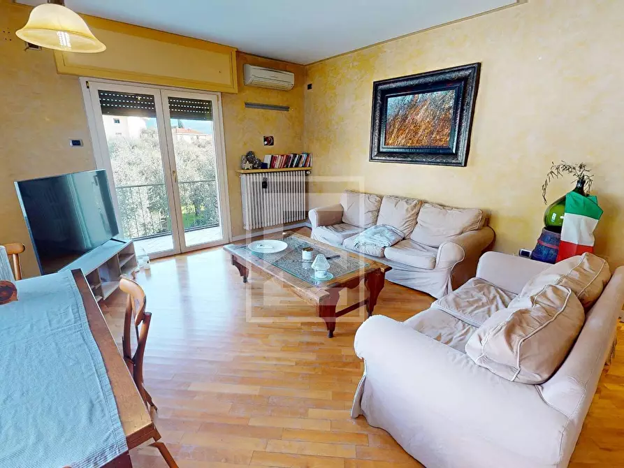 Immagine 16 di Appartamento in vendita  in via statale a Toscolano-Maderno