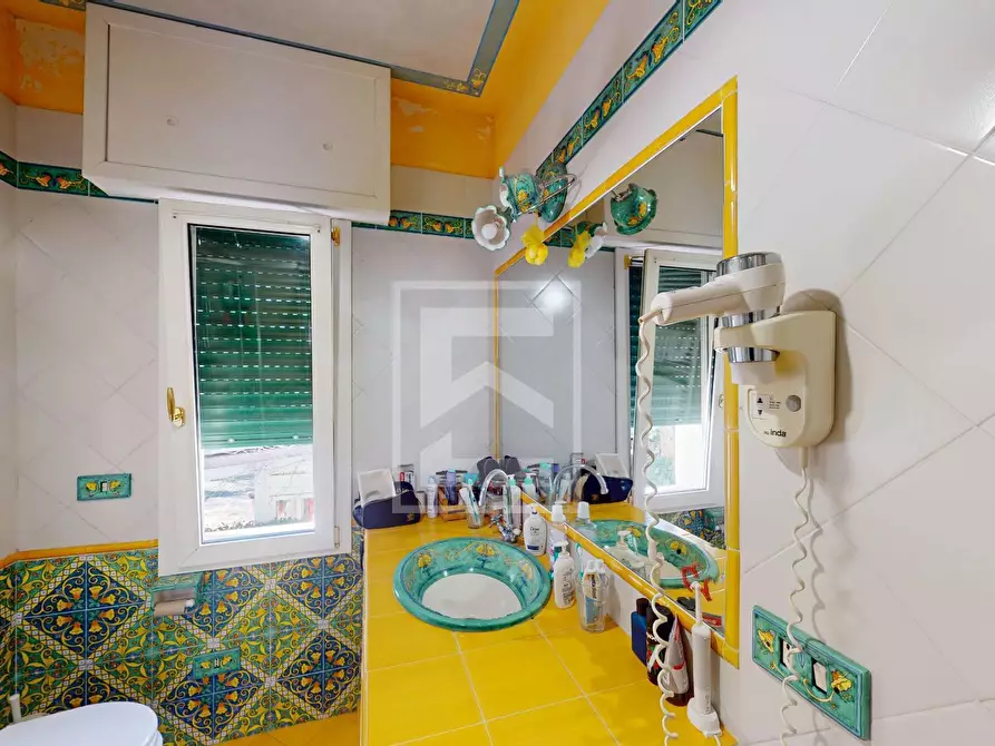 Immagine 19 di Appartamento in vendita  in via statale a Toscolano-Maderno