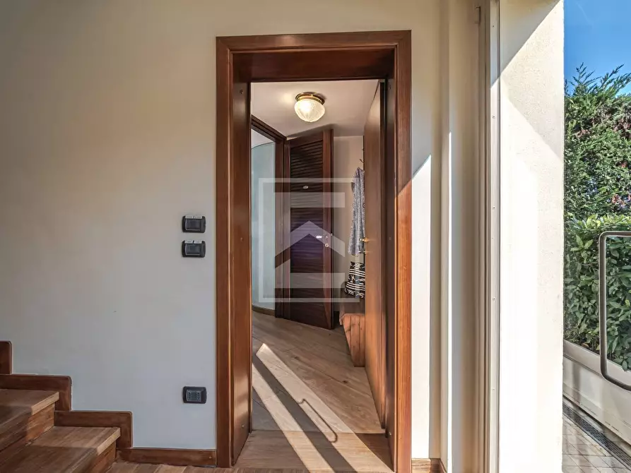 Immagine 25 di Villa in vendita  in Via Tommaso dal Molin a Desenzano Del Garda