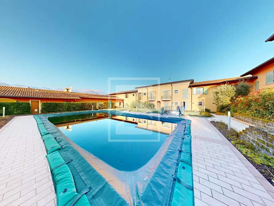 Immagine 4 di Appartamento in vendita  in Via della Moia a San Felice Del Benaco