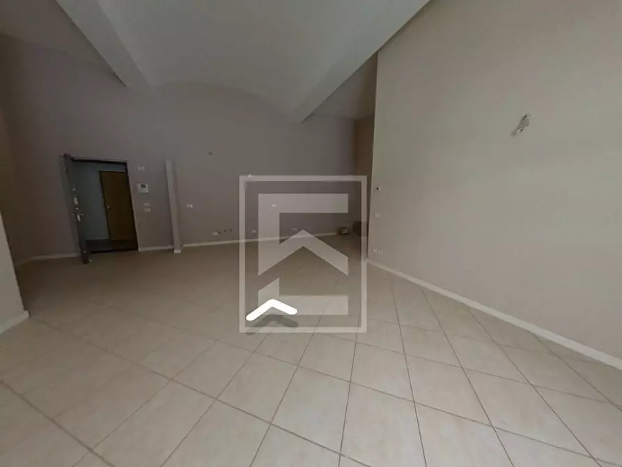 Immagine 3 di Appartamento in vendita  in Via Arnoldo Bellini a Roè Volciano