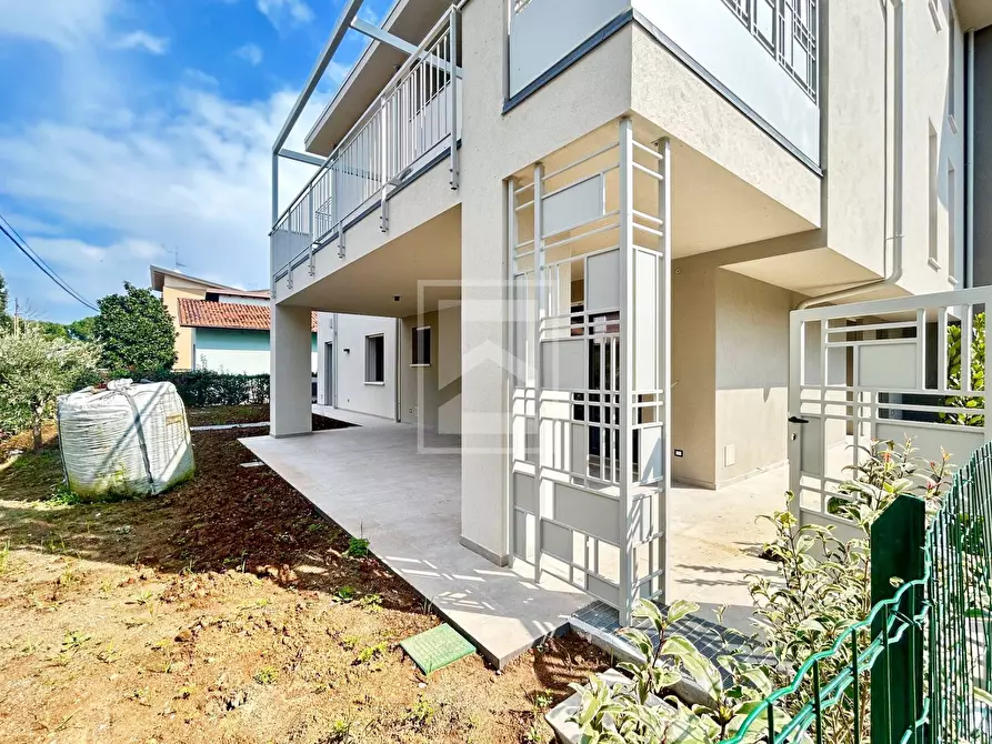 Immagine 24 di Attico in vendita  in Via Pasubio a Desenzano Del Garda