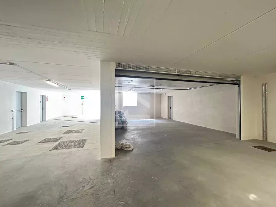 Immagine 26 di Attico in vendita  in Via Pasubio a Desenzano Del Garda