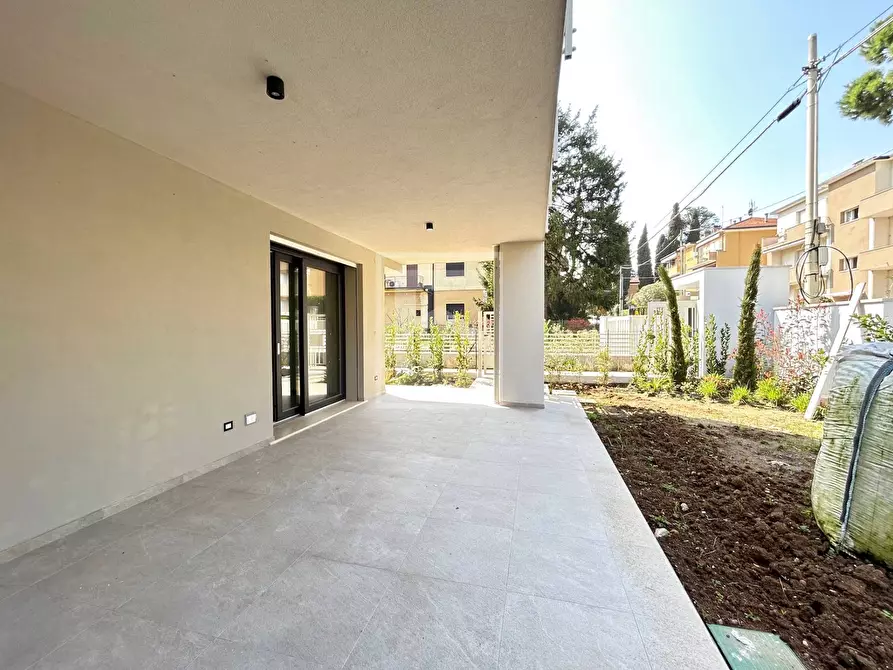 Immagine 11 di Appartamento in vendita  in Via Pasubio a Desenzano Del Garda