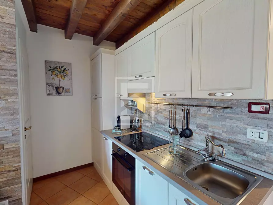 Immagine 7 di Appartamento in vendita  in località sermana a Peschiera Del Garda
