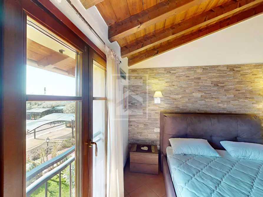 Immagine 22 di Appartamento in vendita  in località sermana a Peschiera Del Garda